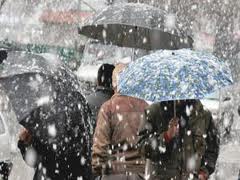 heavy snowfall, laddakh,snow fall in laddakh, rain in kashmir